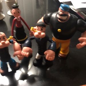 4 Popeye toys.  Very cool...
